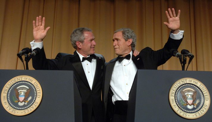 George W. Bush og Steve Bridges á kvöldverði blaðamanna árið 2006.
