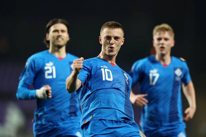 Albert Guðmundsson og félagar hans í íslenska karlalandsliðinu í fótbolta fá að vita það í dag hverjir verða mótherjar þeirra í undankeppni HM 2026.