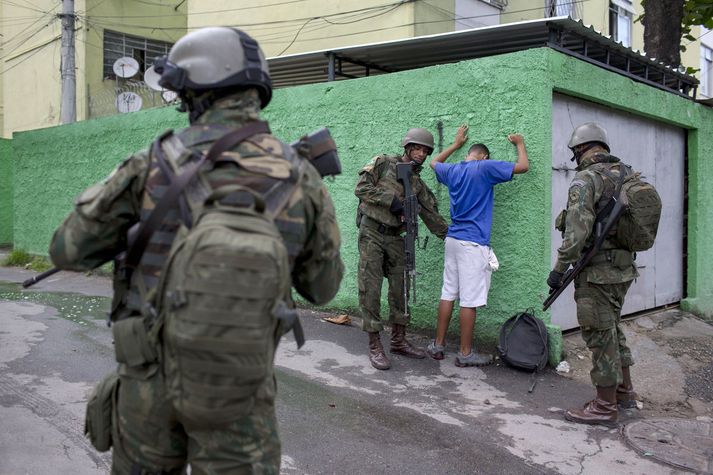 Herinn að störfum í Ríó de Janeiro í Brasilíu.