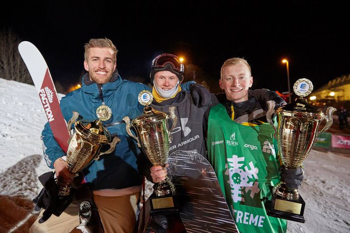 Johan Duus Terkelsen, Aron Snorri og Bjarki Sigurðsson sigruðu gámastökkið á AK Extreme.