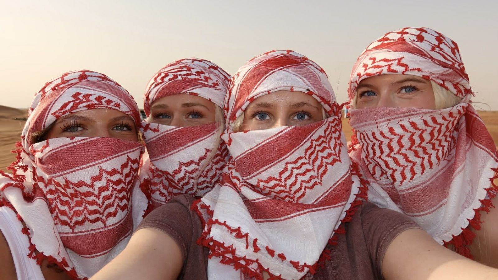 Loks komnar af átakasvæðinu: „Á­tján tímar af þroti“