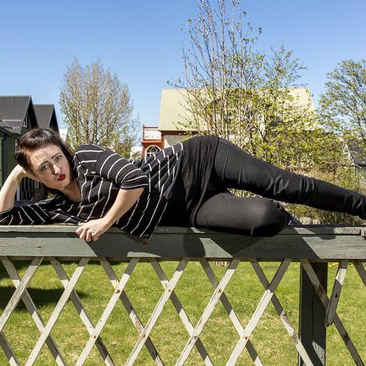 Bylgja Babýlons, leikkona og uppistandari.