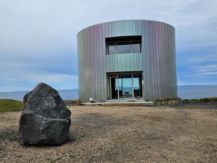 Olíutankurinn er einstaklega fallegur og á skemmtilegum stað á Rifi hjá þeim Þóri og Hildigunni.