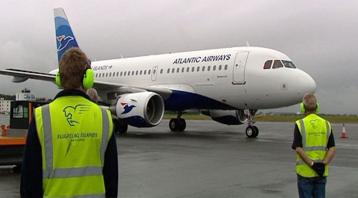 Airbus-þota Færeyinga lenti á Reykjavíkurflugvelli sumarið 2012.