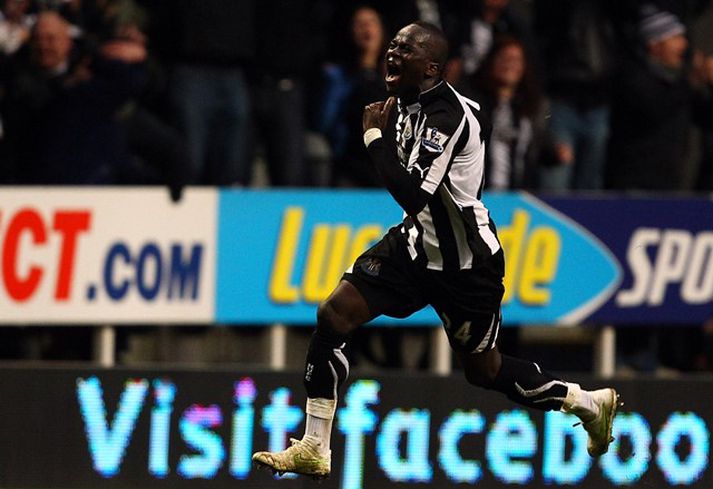Cheick Tioté fagnar eina marki sínu fyrir Newcastle sem kom í 4-4 jafntefli gegn Arsenal.