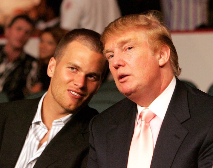 Tom Brady á fegurðarsamkeppni með vini sínum, Donald Trump.