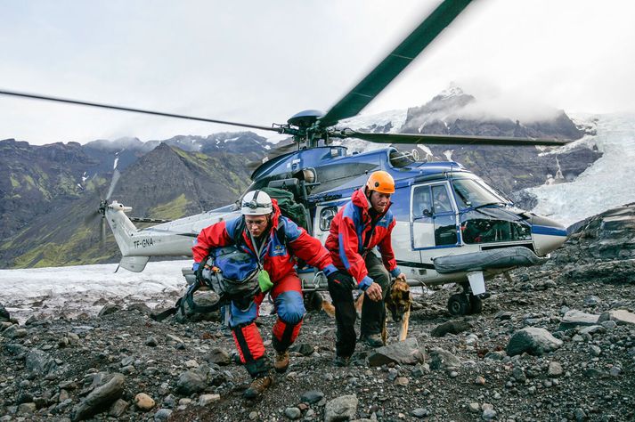 Björgunarsveitarmenn skoðuðu bæði jökulinn sjálfan og nærliggjandi fjalllendi á fimm daga tímabili í ágústmánuði árið 2007.