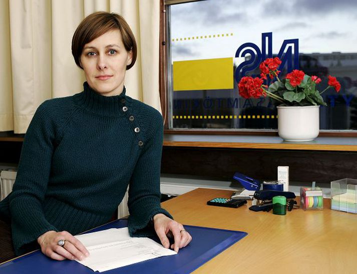 Brynhildur Pétursdóttir Brynhildur, sem ritstýrir meðal annars Neytendablaðinu, segir hálkugorma, nýja tegund mannbrodda, vera jólagjöfina í ár.
Fréttablaðið/Stefán