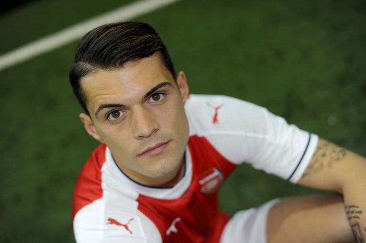 Xhaka í búningi Arsenal á dögunum.