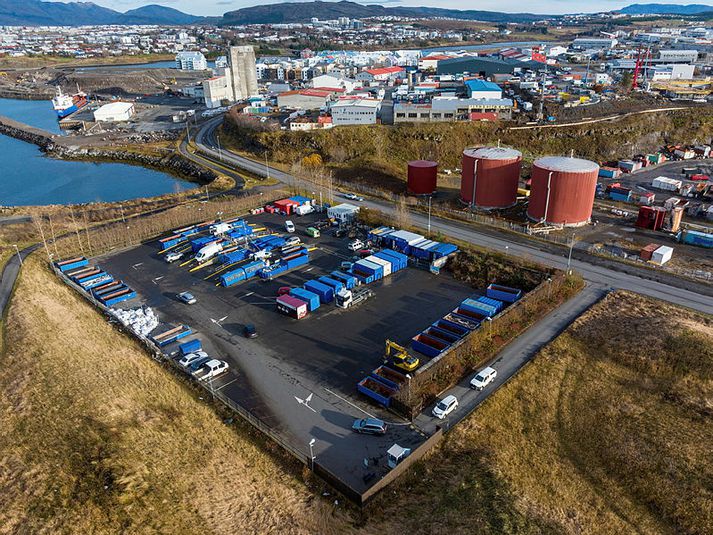 Loftmynd af bækistöð Sorpu við Sævarhöfða sem nú er opin frá 10 til 19 alla daga.