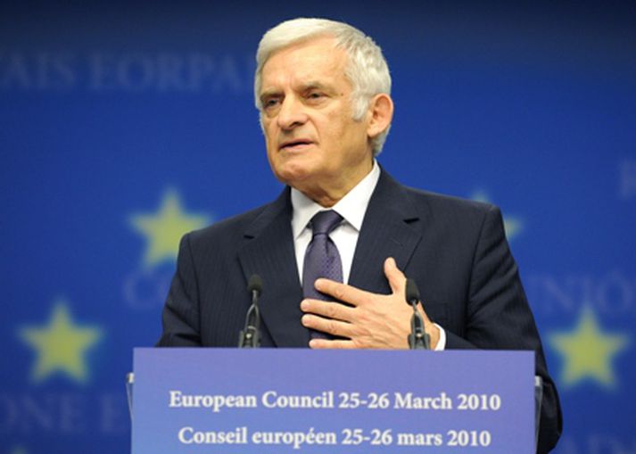 Jerzy Buzek segir að Evrópusambandið vilji standa vörð um mannréttindi. Mynd/ AFP.