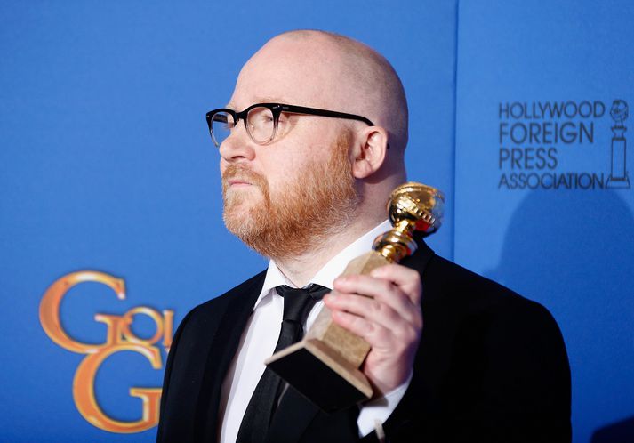 Jóhann Jóhannsson með Golden Globe-verðlaunin sem hann hlaut fyrir tónlistina í The Theory of Everything.