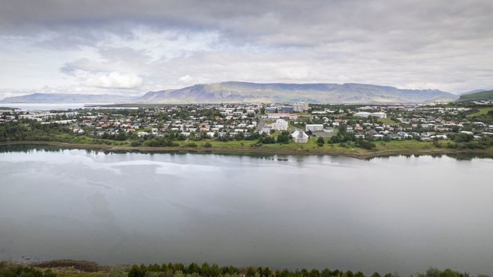 Maðurinn gekk berserksgang í Grafarvogi en ekki er tilgreint nánar hvar í hverfinu í dagbók lögreglu.