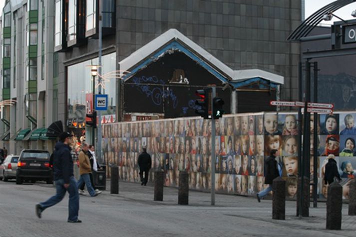 Gert er ráð fyrir að útboð vegna framkvæmda á horninu á Austurstræti og Lækjargötu hefjist fljótlega. Mynd/ GVA.