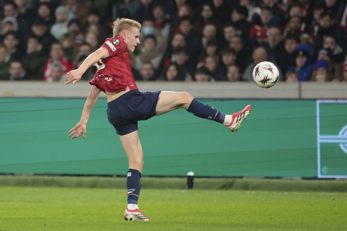 Hákon Haraldsson og félagar í Lille þurfa sigur og endurkomu á Villa Park í Evrópudeildinni í kvöld.