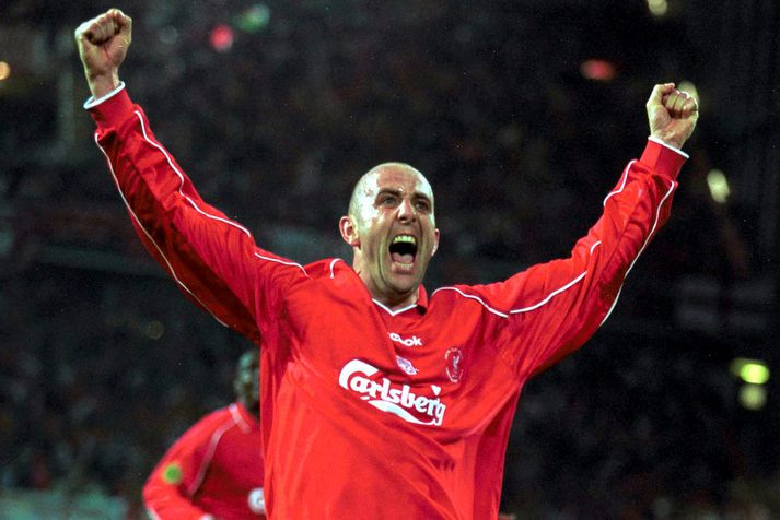 Gary McAllister fagnar sem leikmaður Liverpool.