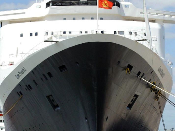 Queen Elisabeth er stödd við Vestfirði. Mynd/ AFP.