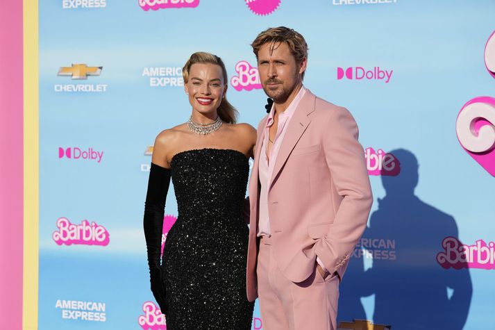 Margot Robbie og Ryan Gosling, aðalleikarar Barbie, á heimsfrumsýningu myndarinnar.