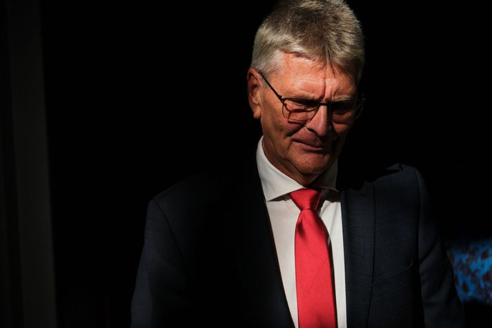 Guðmundur Ingi Kristinsson segir viðbrögð Ingu og Ragnars Þórs hafa kallað á það að hann birti samskipti sín við aðstoðarmanninn fyrrverandi.