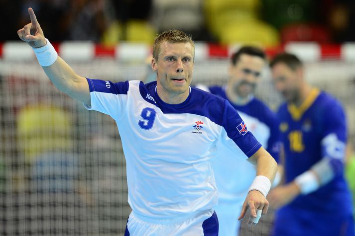 Guðjón Valur Sigurðsson í leik á móti Svíum á ÓL í London.