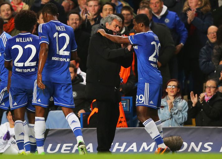 Mourinho og Eto'o ræða saman.