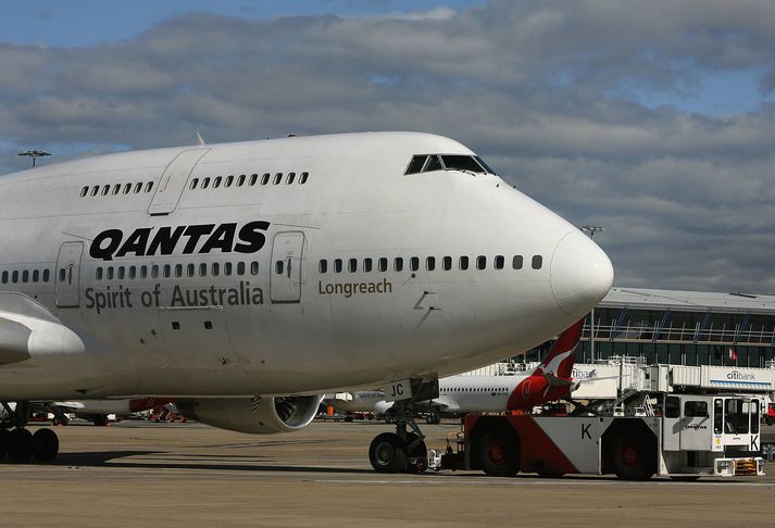 Yfirtökutilboði í ástralska flugfélagið Qantas hefur verið hafnað.