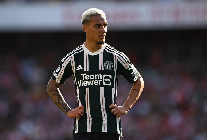 Arsenal FC v Manchester United - Premier League LONDON, ENGLAND - SEPTEMBER 03:  Antony of Manchester United during the Premier League match between Arsenal FC and Manchester United at Emirates Stadium on September 03, 2023 in London, England. (Photo by Shaun Botterill/Getty Images)