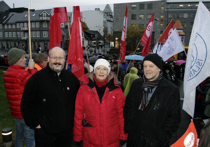 Leiðtogar stéttarfélaganna á tröppum stjórnarráðsins í október. 
