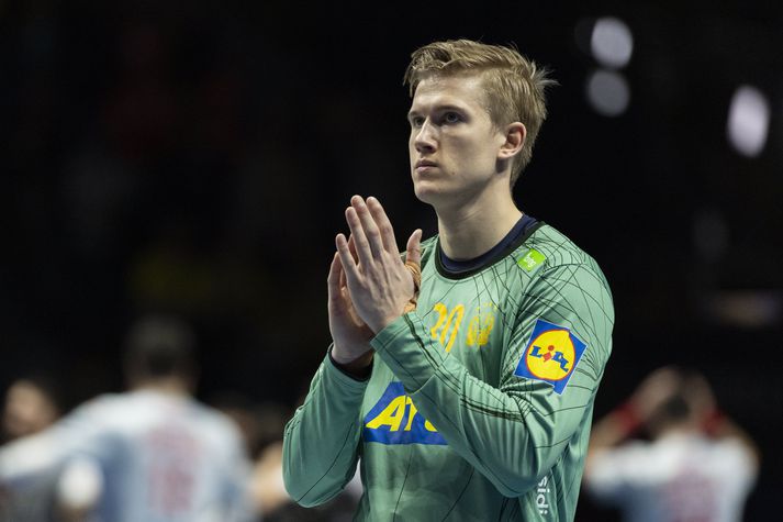 Sænski markvörðurinn Tobias Thulin missir af Evrópumóti á heimavelli þrátt fyrir að spila fyrir landsliðsþjálfarann með félagsliði sínu.