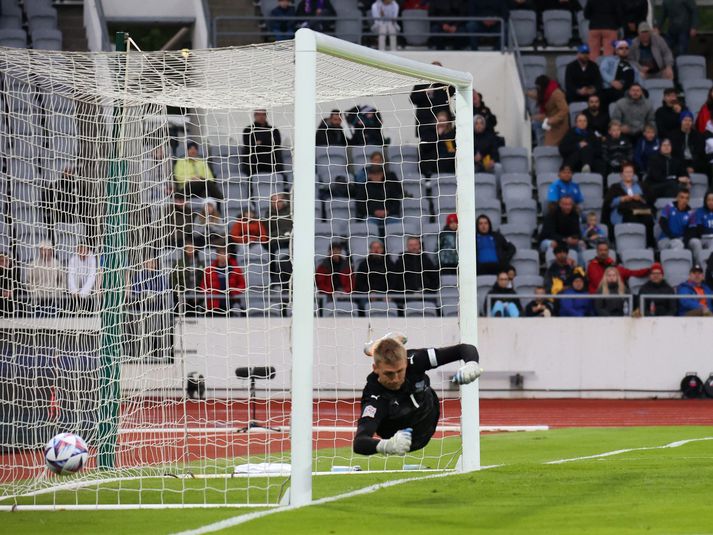 Rúnar Alex Rúnarsson í leik Íslands og Albaníu.