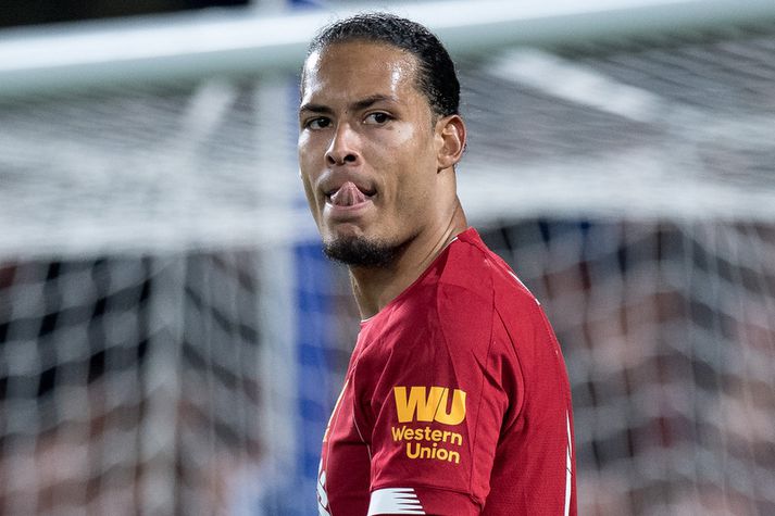 Virgil van Dijk hefur séð andstæðinga Liverpool liðsins skora fimm mörk hjá sér á síðustu 180 mínútum eða mark á 36 mínútna fresti.