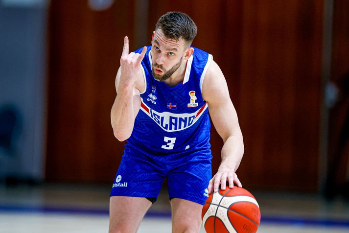 Ægir að gefa skipanir.