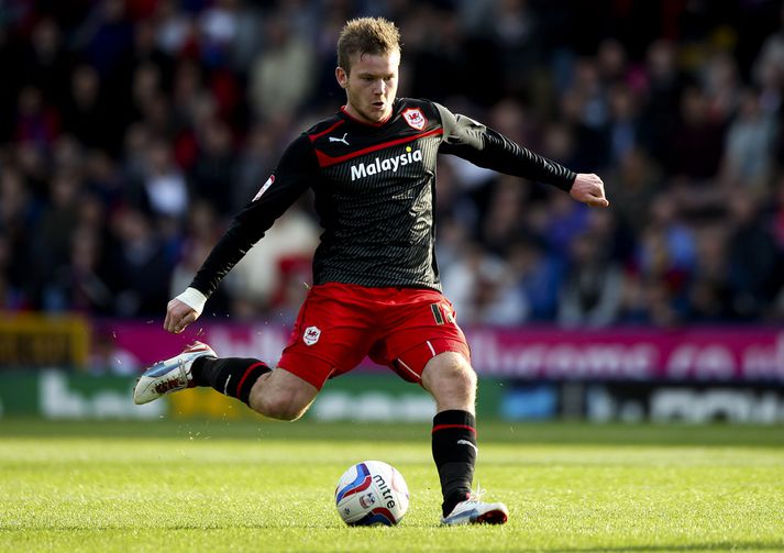 Aron Einar Gunnarsson í leik með Cardiff.