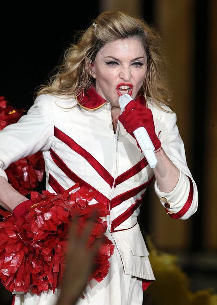 Madonna er ríkust af fræga fólkinu.