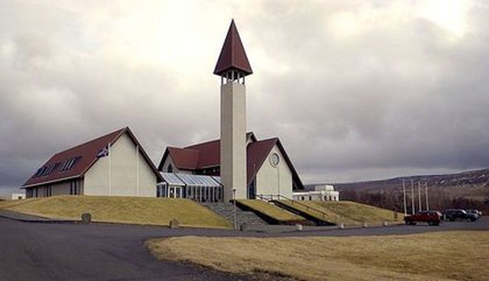 Langþráð vatnsveita er nú komin í Reyholtsdal.