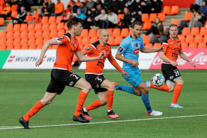 Guðmundur Steinn Hafsteinsson í leik gegn Fylki síðasta sumar en nú er hann orðinn leikmaður Fylkis.