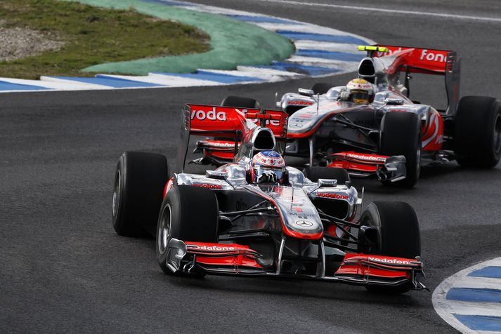 McLaren liðið var með tvo bíla í fyrstu þremur sætunum á æfingum í Kanada í dag.