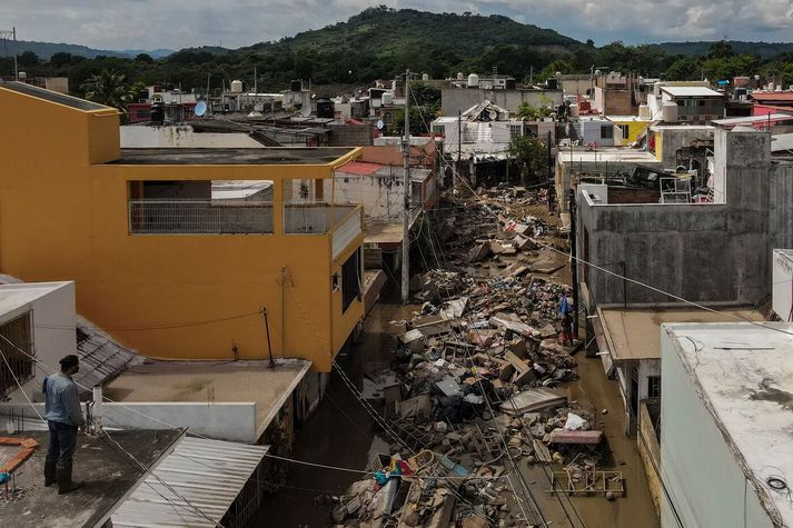 Frá Poza Rica í Veracruz. Ástandið í bænum þykir hræðilegt og takmörkuð aðstoð hefur borist íbúum.