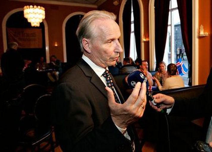 Ari Trausti Guðmundsson.