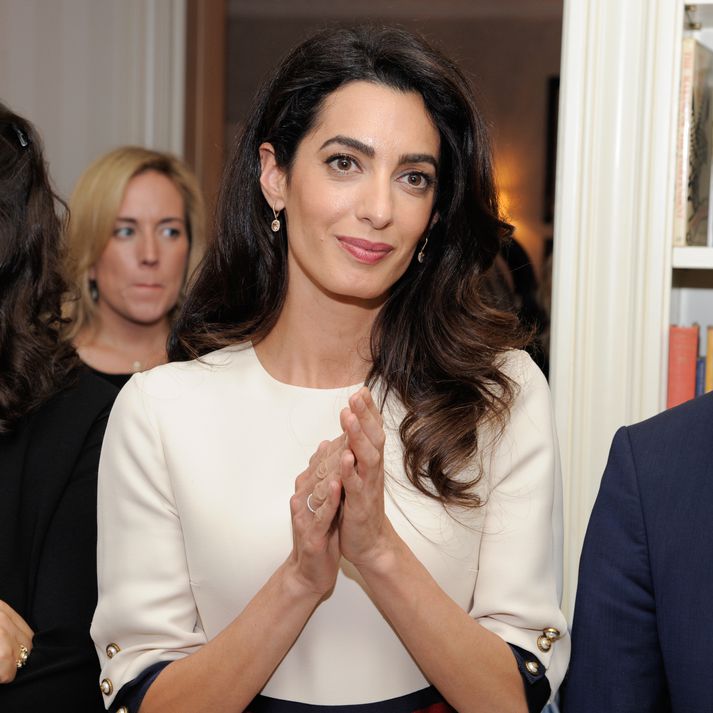 Amal Clooney er virtur lögmaður í Bretlandi.