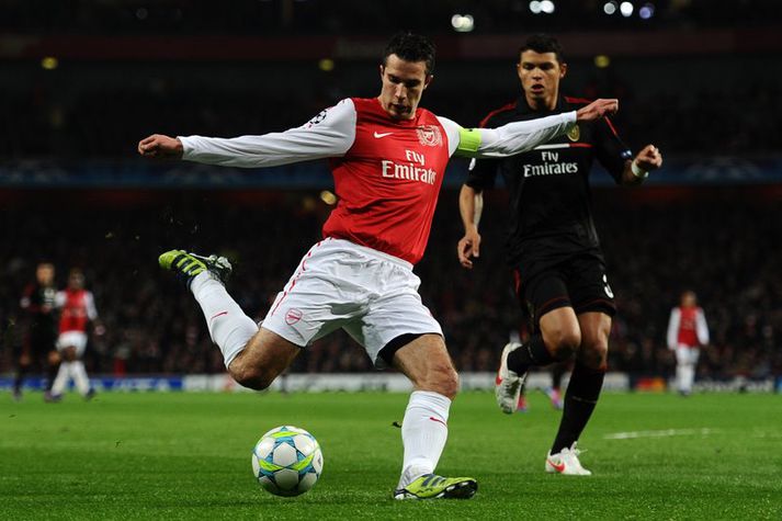 Robin van Persie ætlar sér örugglega að skora fyrir Arsenal í kvöld gegn Newcastle.