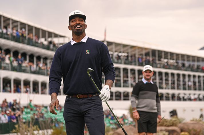 J. R. Smith er sestur á skólabekk ásamt því að spila golf með skólaliðinu.