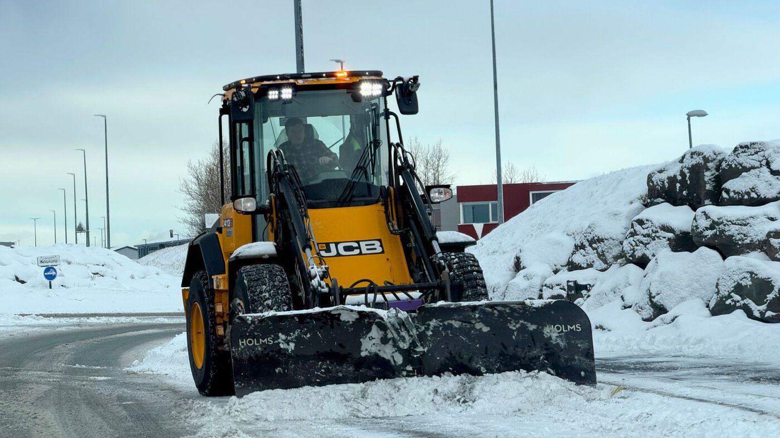 Slyddu­él og snjó­koma í kortunum
