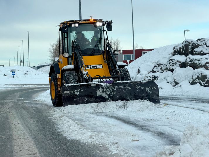 Úrkoman á ýmist að vera rigning, slydda eða snjókoma. 