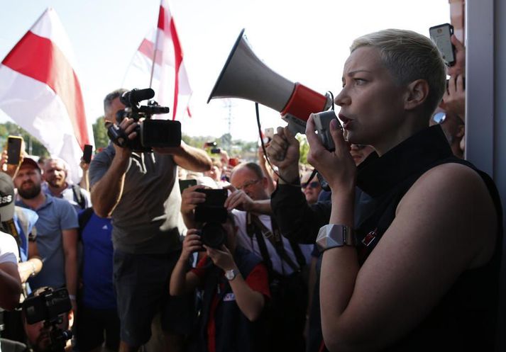 María Kolesnikova er ein þriggja kvenna sem tóku höndum saman í baráttunni gegn Alexander Lúkasjenkó forseta í forsetakosningunum í landinu í ágúst síðastliðnum.