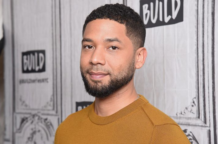 Jussie Smollett er sagður niðurbrotinn vegna ásakana um að hann hafi tekið þátt í að sviðsetja árás á hann.