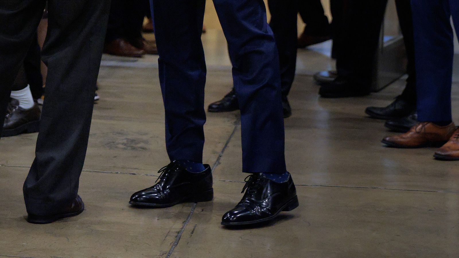 Skó­sveinn Trumps í allt of stórum skóm