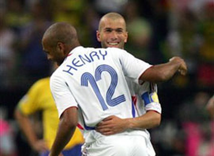 Henry og Zidane fagna markinu