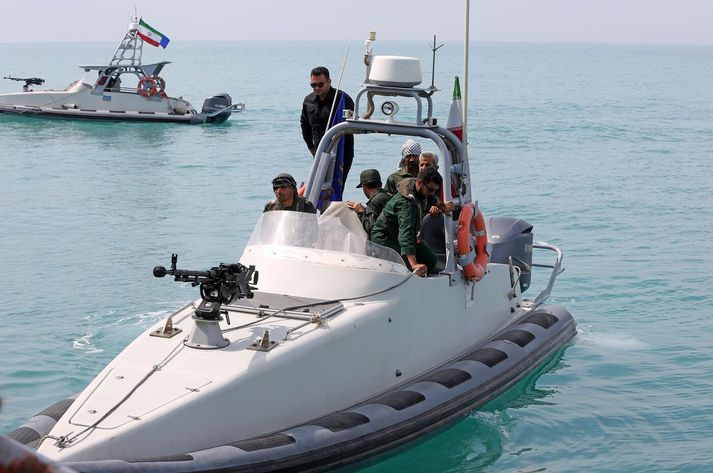 Íranar hafa áður notasdt við smáa hraðbáta, búna stórum vélbyssum til að stöðva skip á Hormuz-sundi eða reyna það. Myndin tengist fréttinni ekki beint.