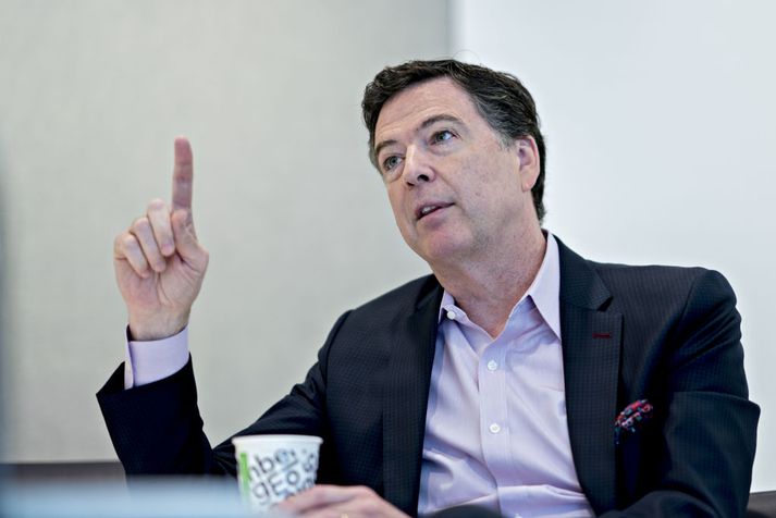 James Comey var forstjóri Bandarísku alríkislögreglunnar FBI þangað til Donald Trump Bandaríkjaforseti rak hann í maí árið 2017.